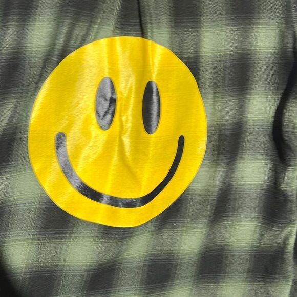 Upcycle flannel with smile print - Picture 5 of 5